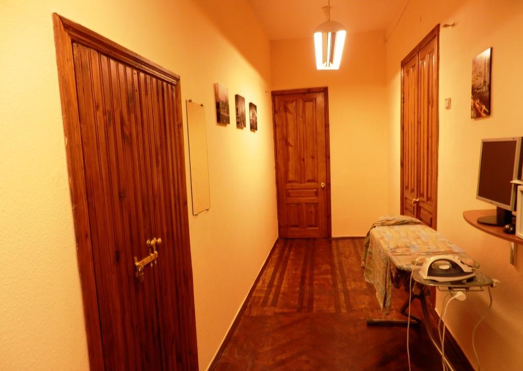 Yourhostel Kiev Extérieur photo