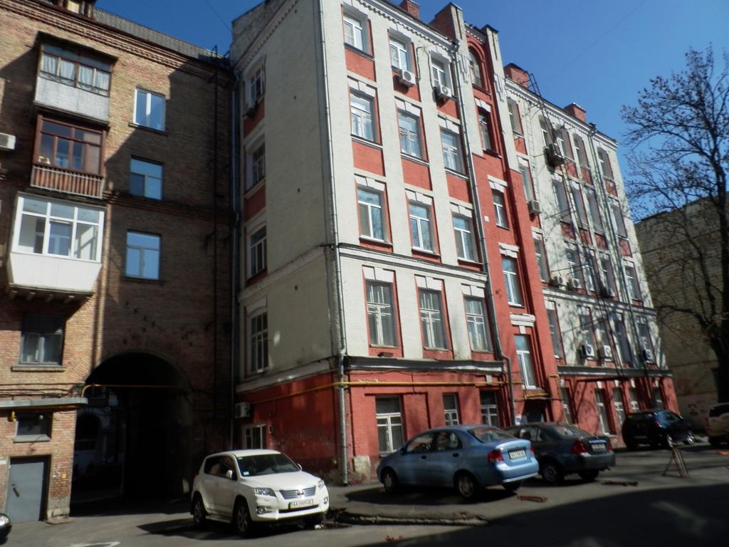 Yourhostel Kiev Extérieur photo